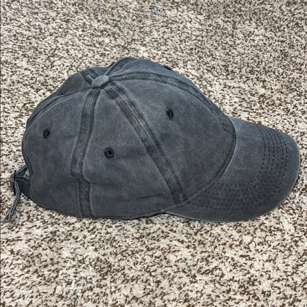 Baseball Cap - Picture 2 of 3